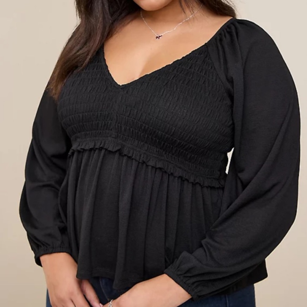 Torrid Black Babydoll Knit Smocked Bodice Crop Top v neck long sleeves NWT 2x